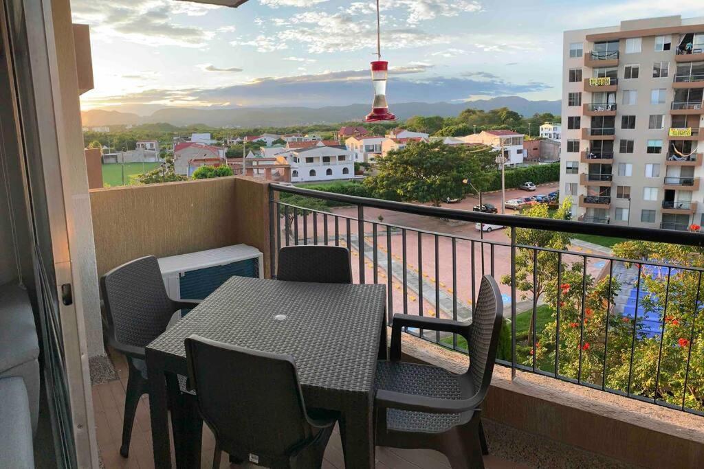 Lujoso Apartamento Hacienda Penalisa Girardot Exteriör bild